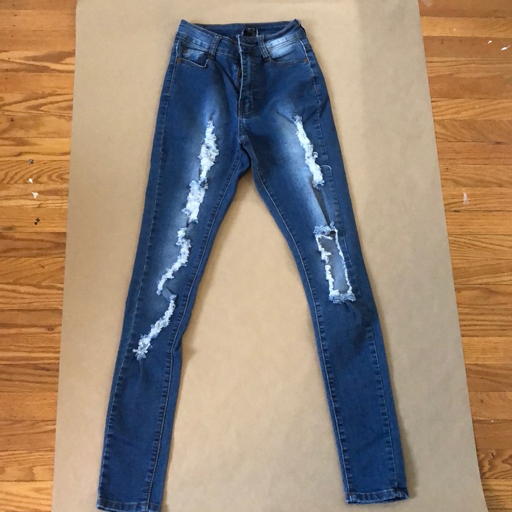 fashion nova blue ripped jeans